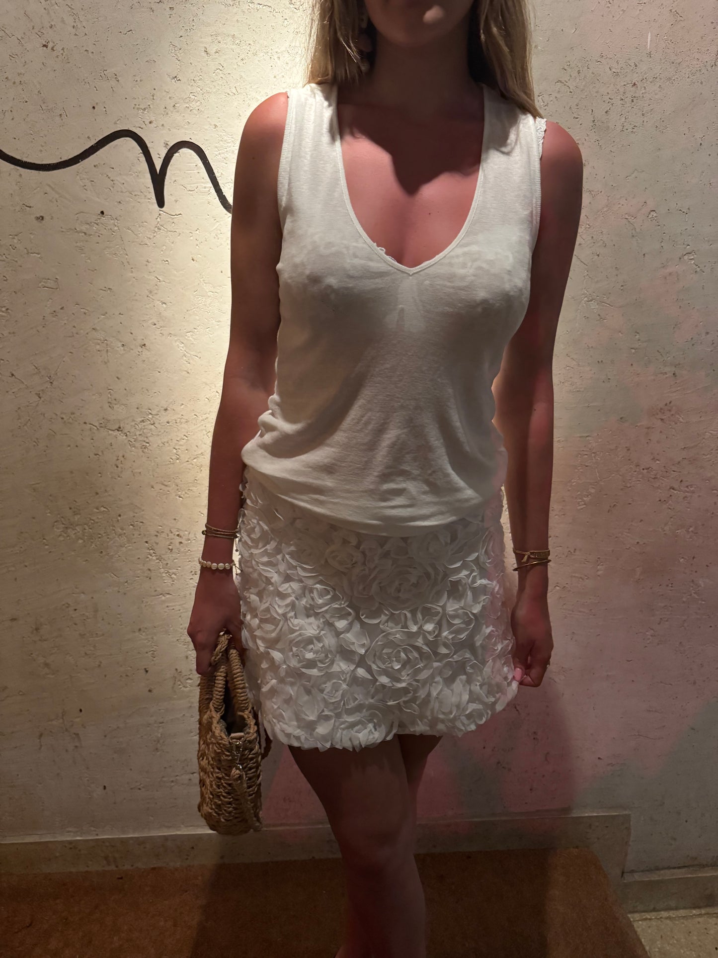 JUPE À ROSE BLANCHE