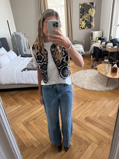 GILET SANS MANCHE BRODÉ